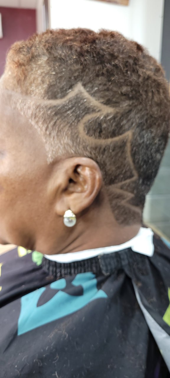 Xcalibur Cuts haircut