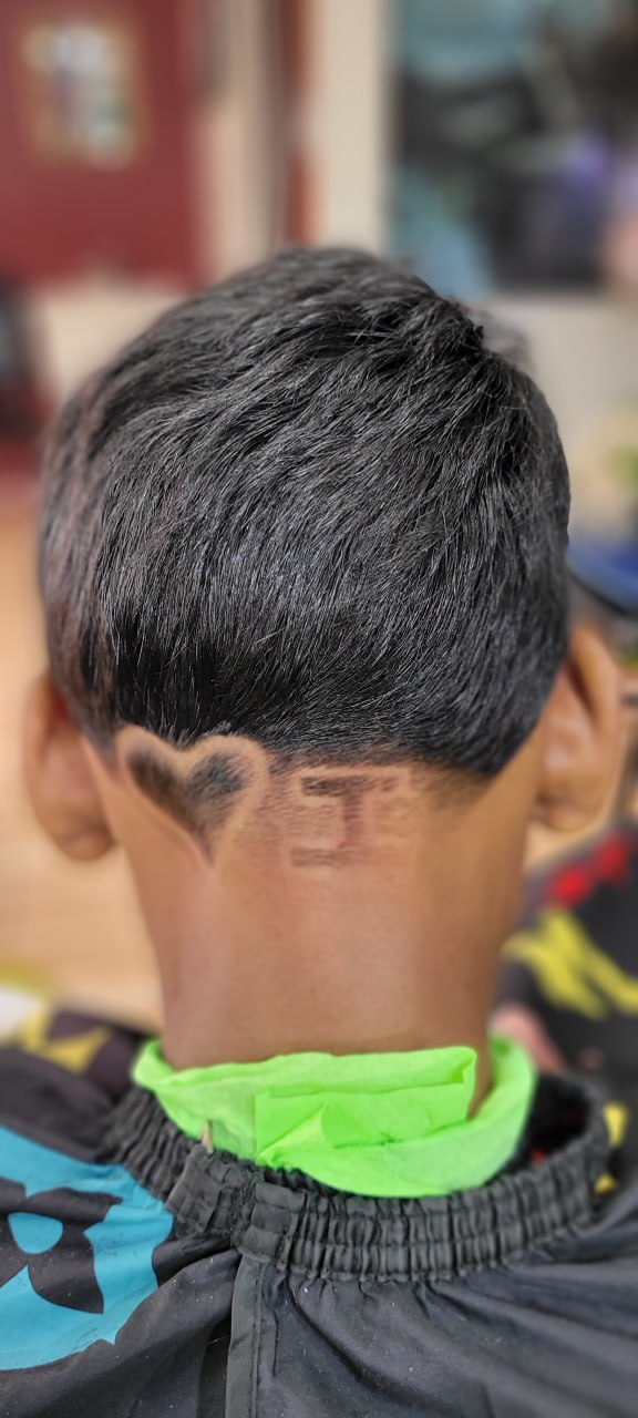 Xcalibur Cuts haircut