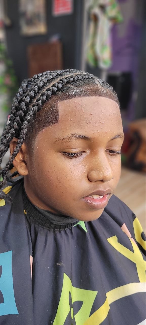 Xcalibur Cuts haircut
