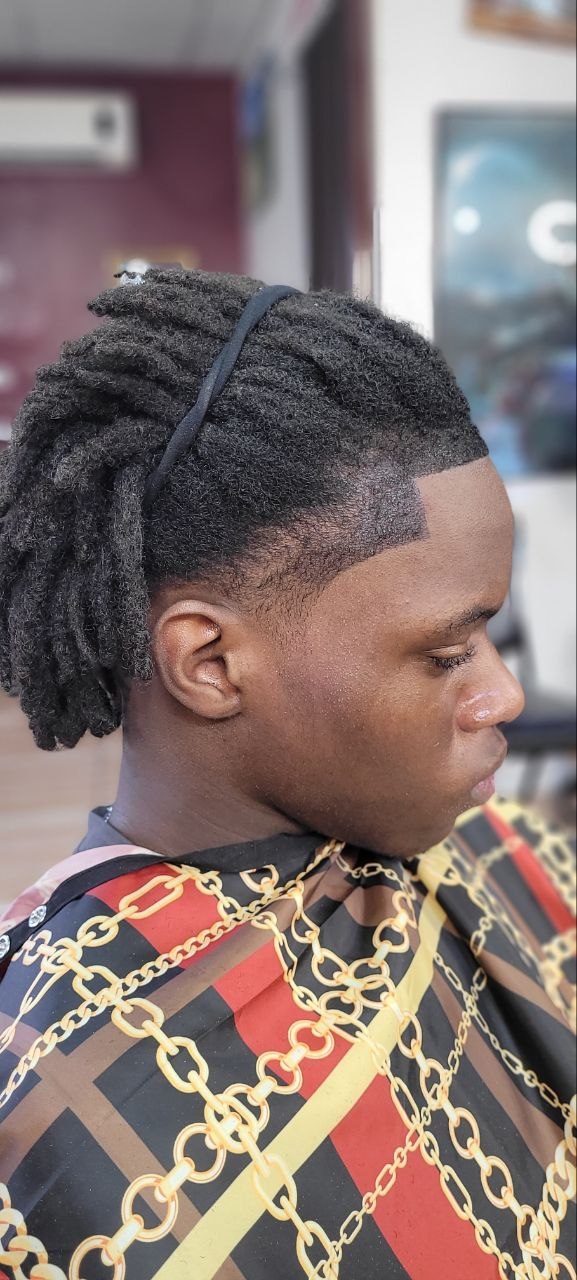 Xcalibur Cuts haircut