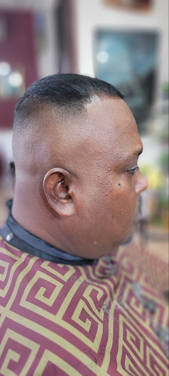 Xcalibur Cuts haircut