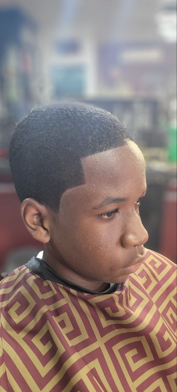 Xcalibur Cuts haircut