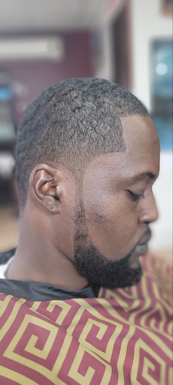 Xcalibur Cuts haircut