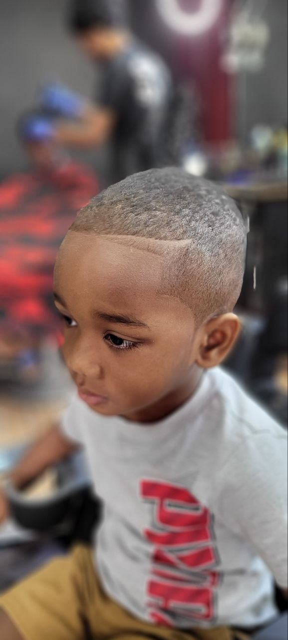 Xcalibur Cuts haircut