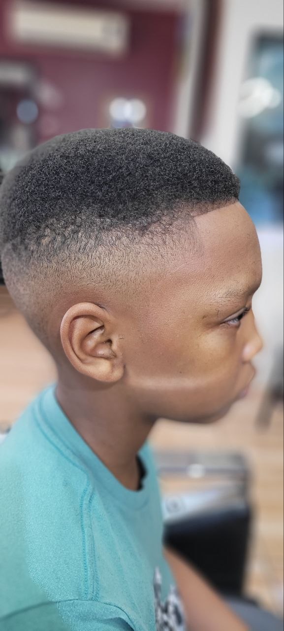 Xcalibur Cuts haircut
