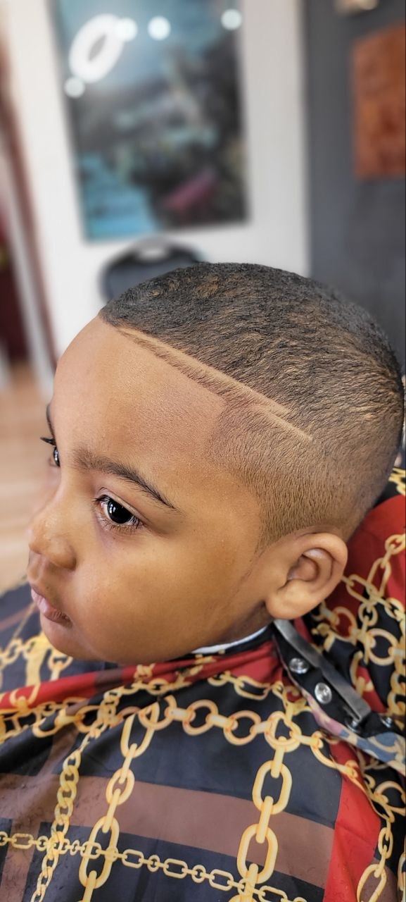 Xcalibur Cuts haircut