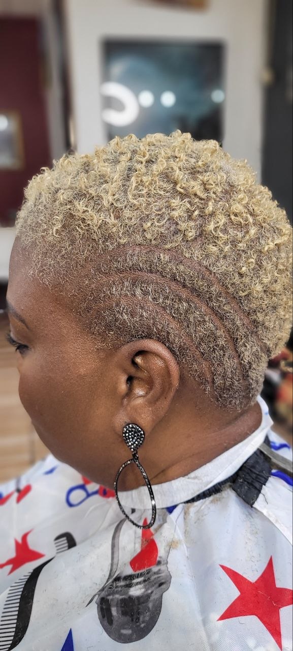 Xcalibur Cuts haircut