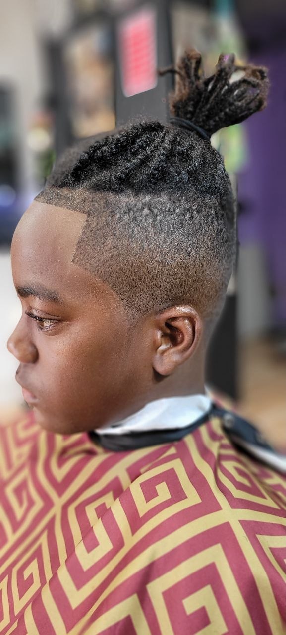 Xcalibur Cuts haircut