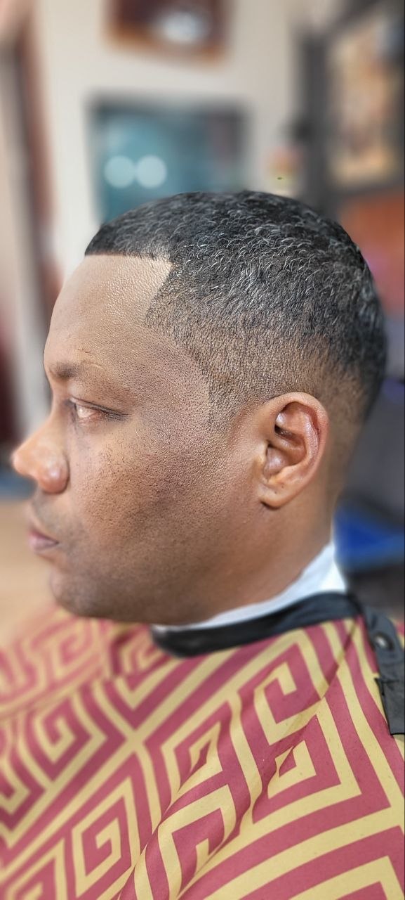 Xcalibur Cuts haircut